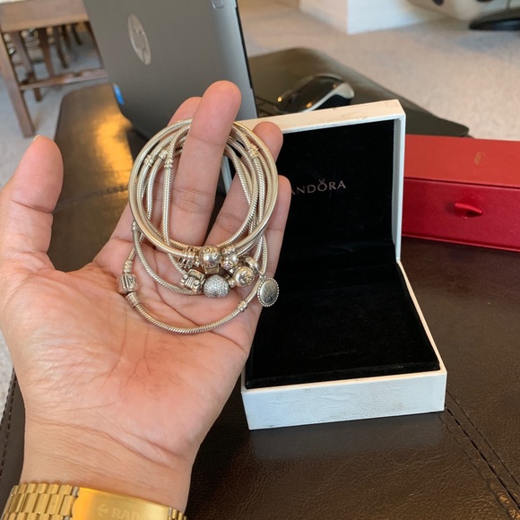 Pandora - Picture 1 of 6